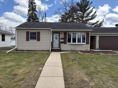 408 E 32nd Street, Hibbing, MN 55746