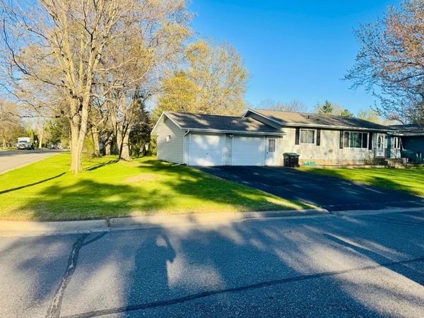 703 6th Street SW, Little Falls, MN 56345