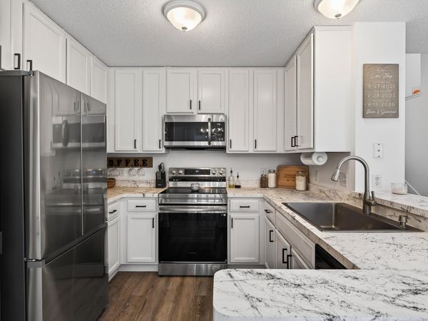 4905 Bluff Heights Trail SE, Prior Lake, MN 55372