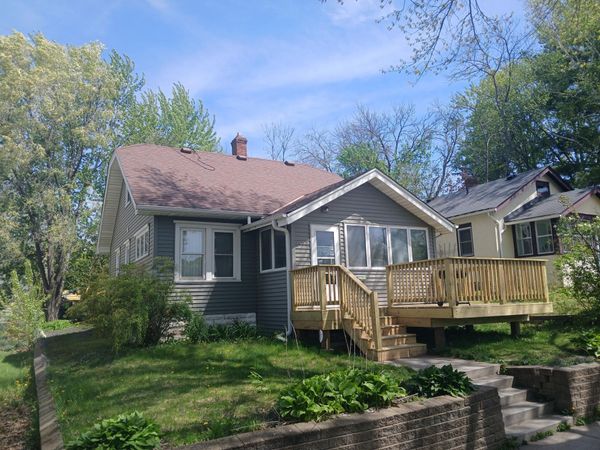 1885 Hawthorne Avenue E, Saint Paul, MN 55119