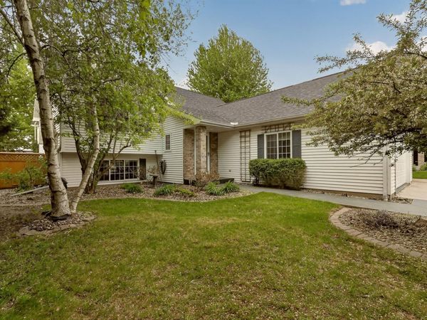 2516 Colleen Lane NE, Rochester, MN 55906