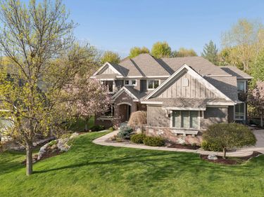 11356 Entrevaux Drive, Eden Prairie, MN 55347