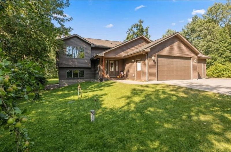 33921 Wild Wind Ranch Drive , Crosslake, MN 56442