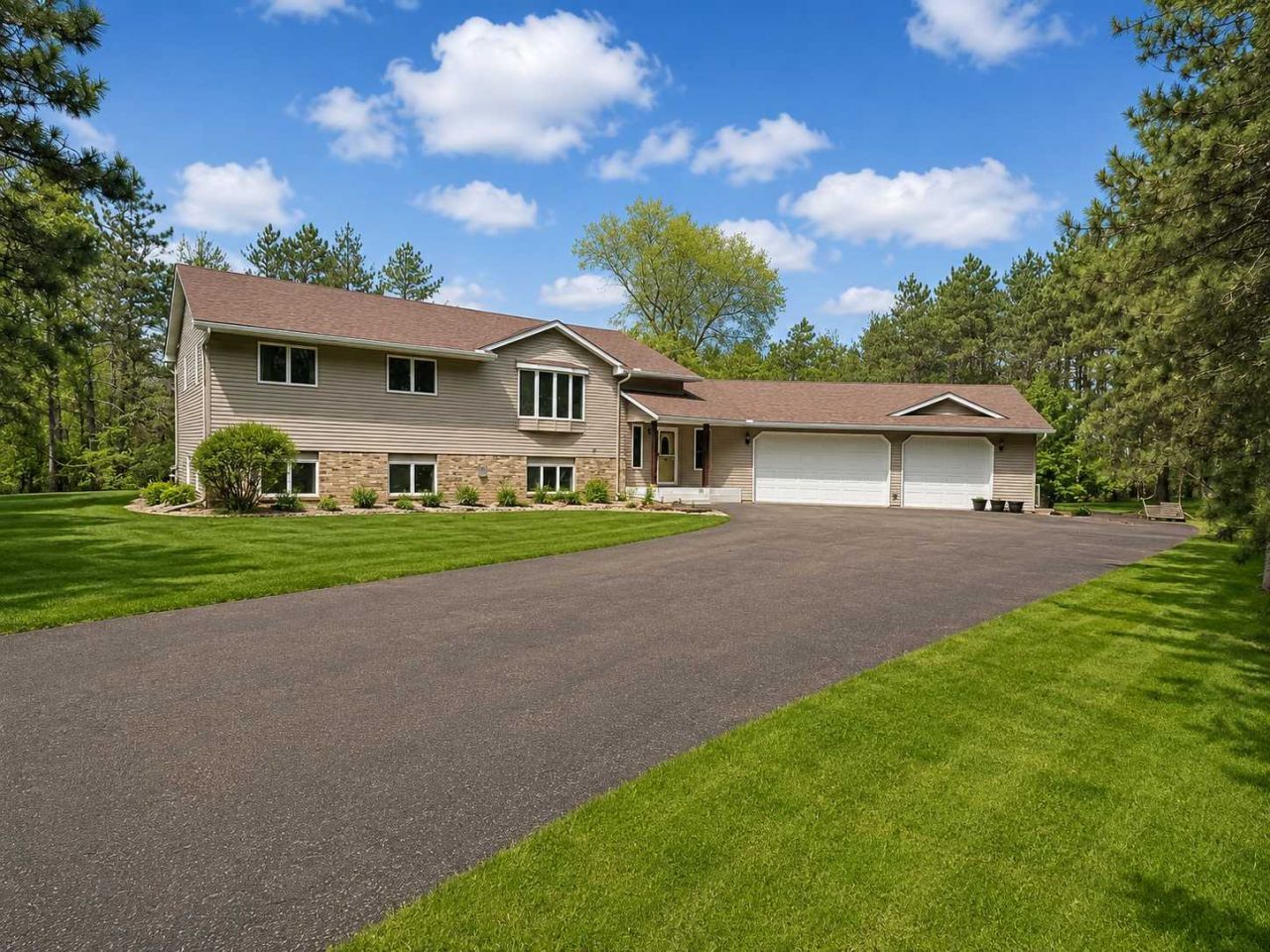 1369 141st Street , New Richmond, WI 54017