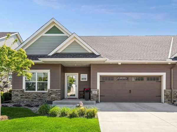121 Vista Way, Waconia, MN 55387