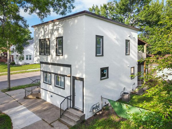 4301 James Avenue N, Minneapolis, MN 55412