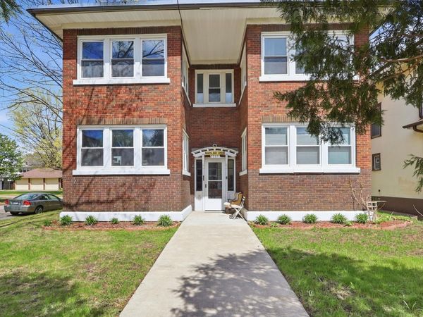 1517 Portland Avenue , Saint Paul, MN 55104