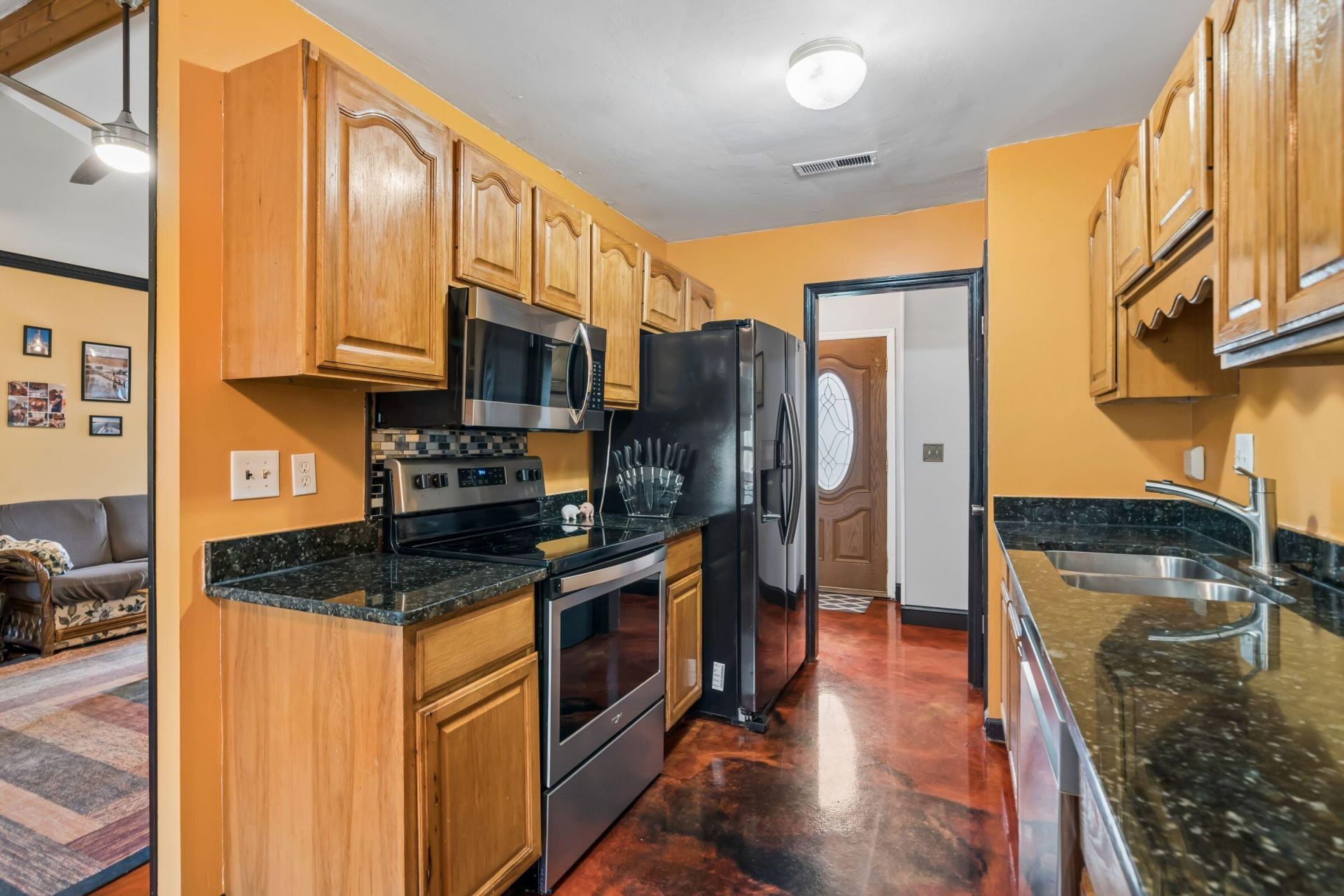 410 Fox Hunt Road Photo 10