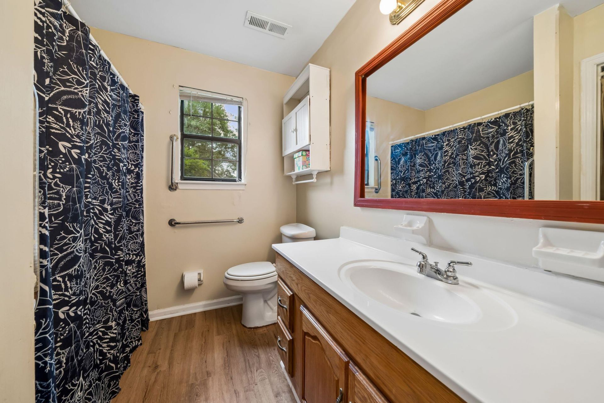 410 Fox Hunt Road Photo 12
