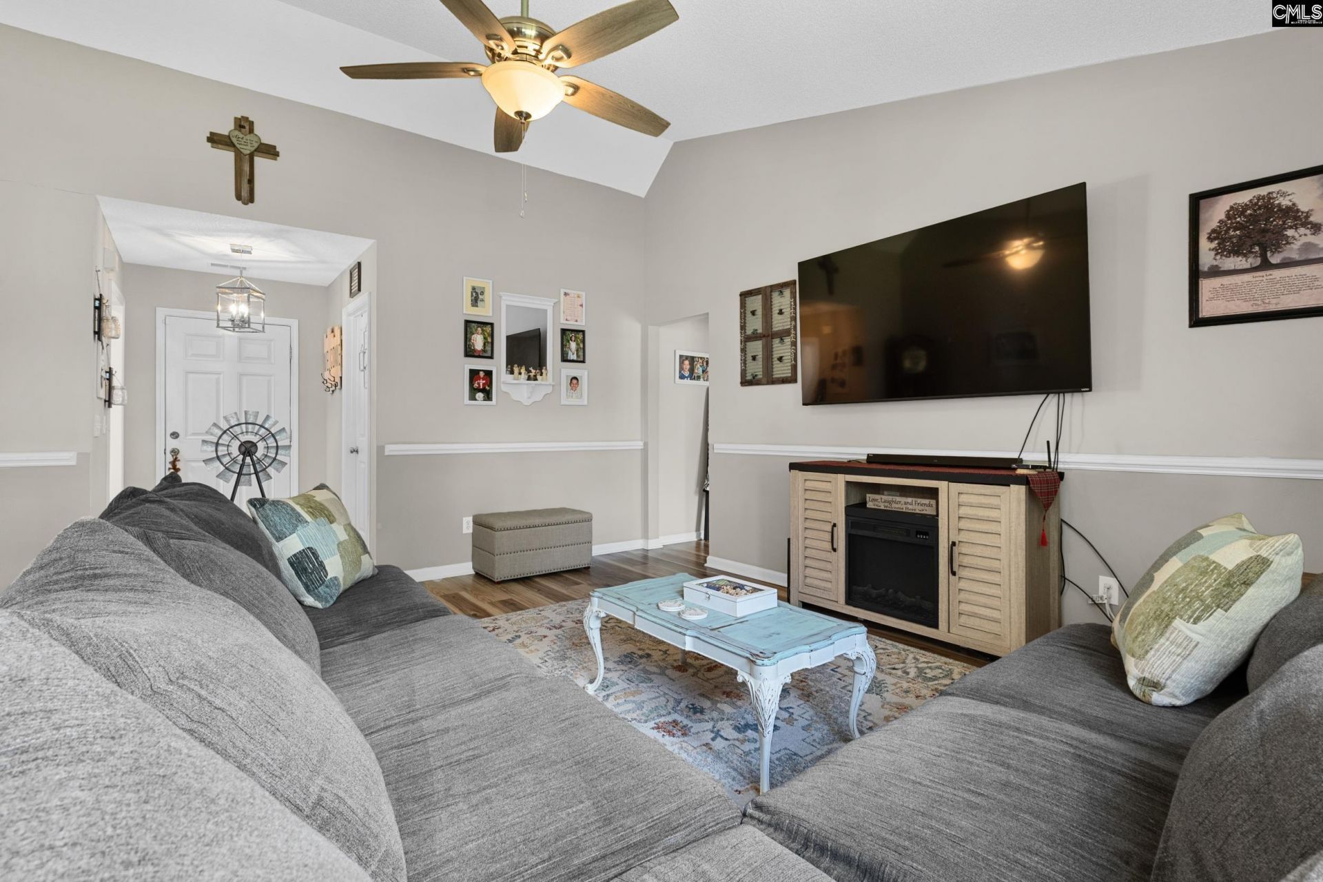 212 Kendrick Road  Photo 6