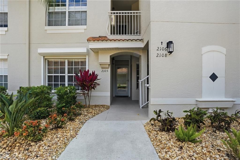 3039 Horizon Ln, Unit 2105, Naples, FL 34109 Photo