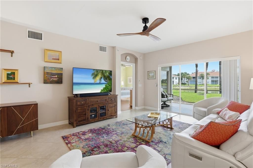 3039 Horizon Ln, Unit 2105, Naples, FL 34109 Photo