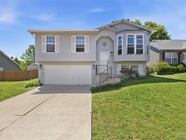 3138 5 Oaks Drive , Arnold, MO 63010