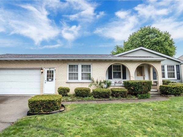 1367 Vanderbilt Avenue, North Tonawanda, NY 14120