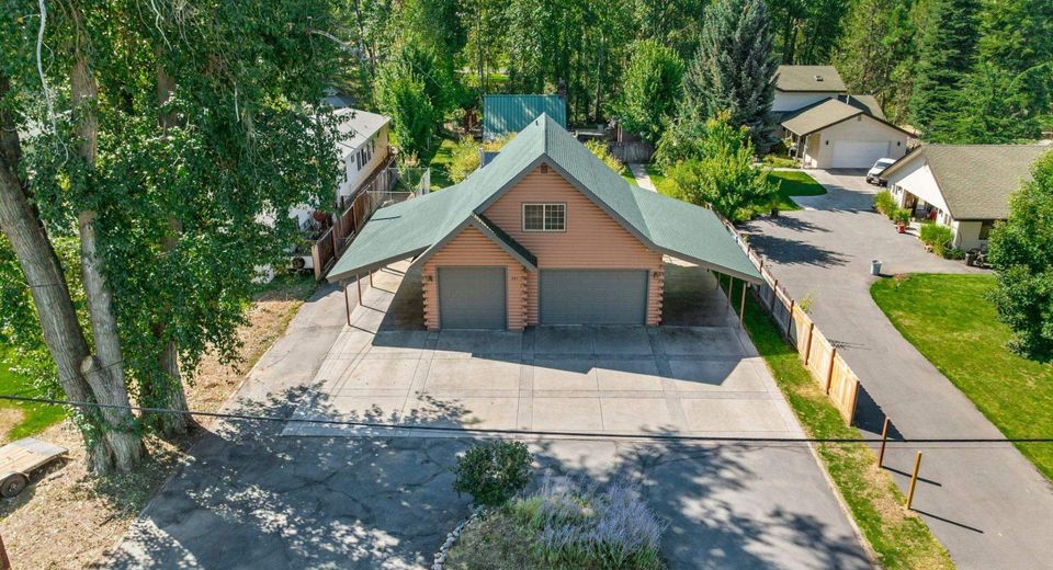 351 Feather River Drive , Chester, CA 96020 Photo
