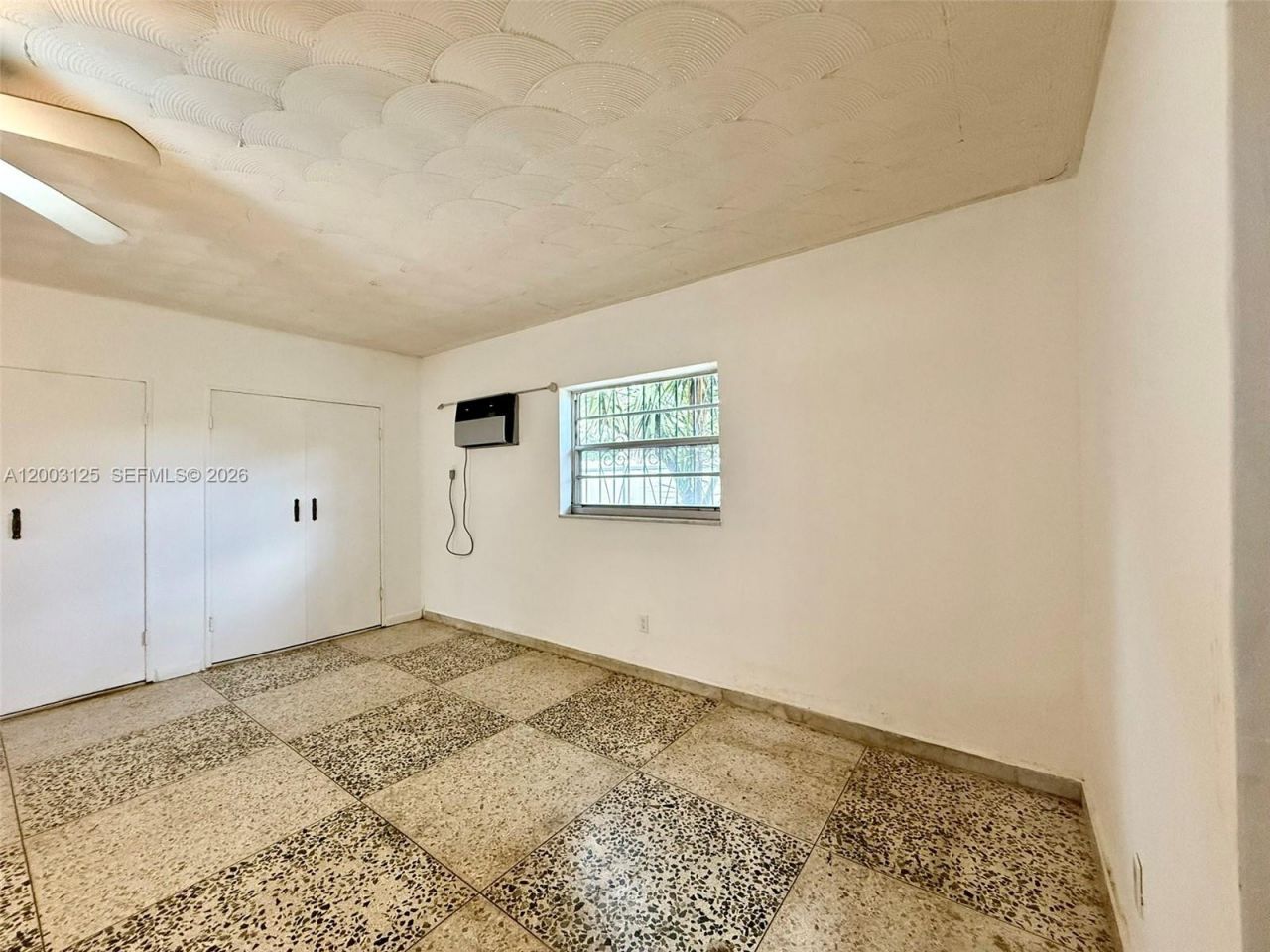 3000 NW 5th St, Miami, FL 33125 Photo