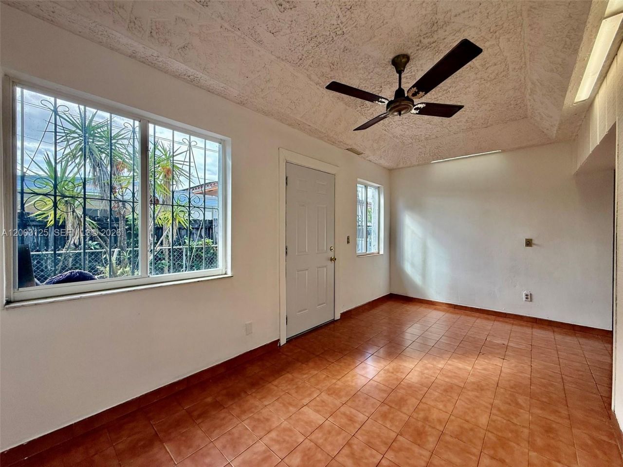 3000 NW 5th St, Miami, FL 33125 Photo