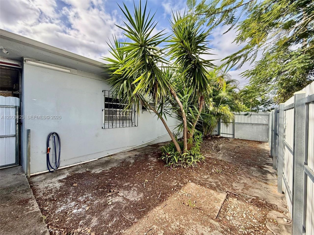3000 NW 5th St, Miami, FL 33125 Photo