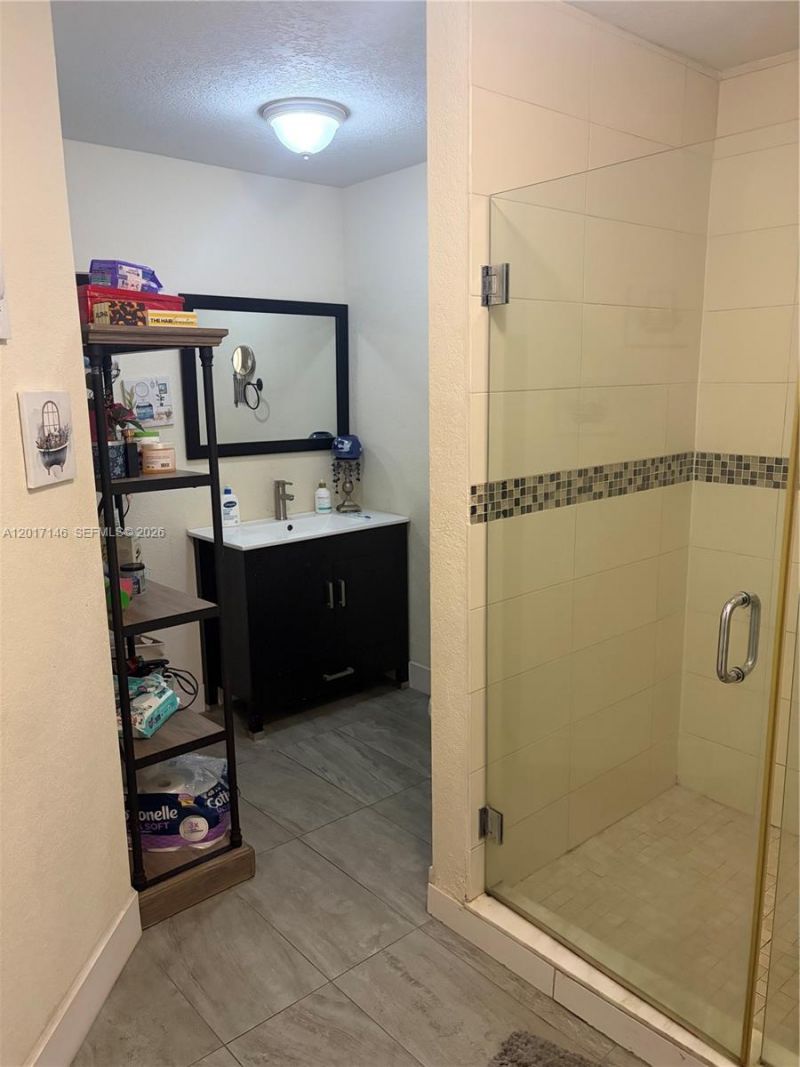 6725 NW 174th Ter , Unit I-12, Hialeah, FL 33015 Photo