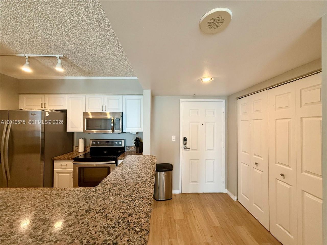 1155 Brickell Bay Dr, Unit 1205, Miami, FL 33131 Photo