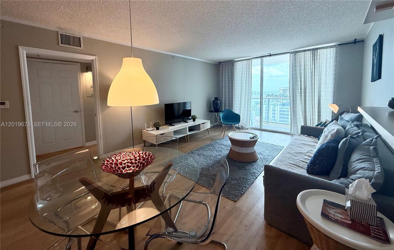 1155 Brickell Bay Dr, Unit 1205, Miami, FL 33131 Photo