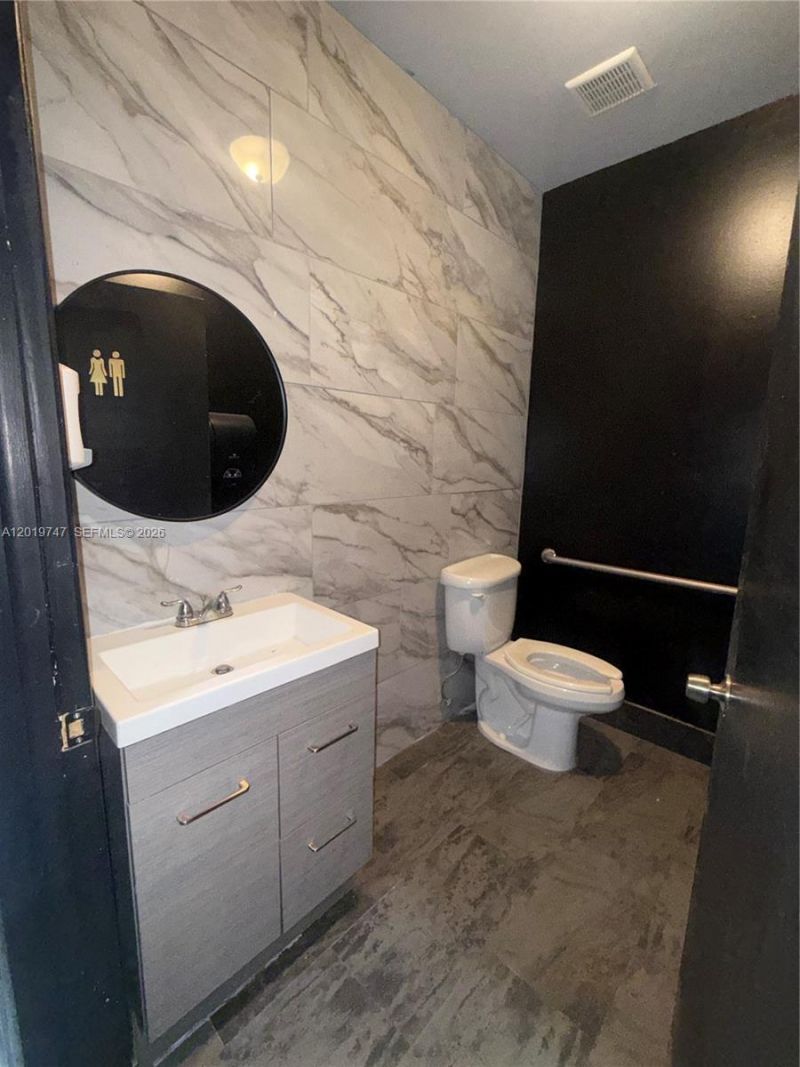 4960 NW 165th St , Unit B1, Miami Gardens, FL 33014 Photo