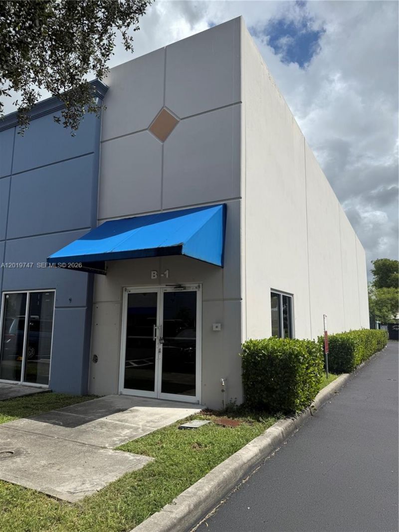 4960 NW 165th St , Unit B1, Miami Gardens, FL 33014 Photo