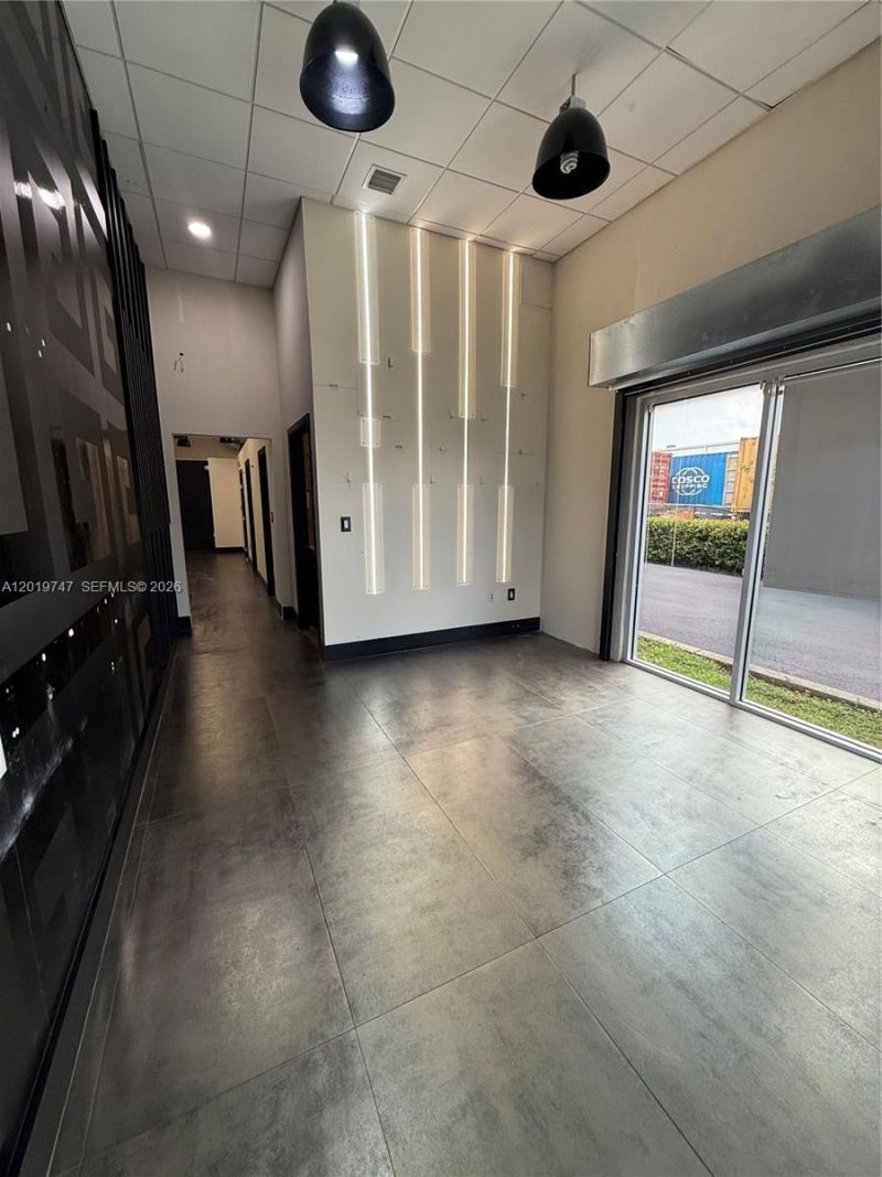 4960 NW 165th St , Unit B1, Miami Gardens, FL 33014 Photo