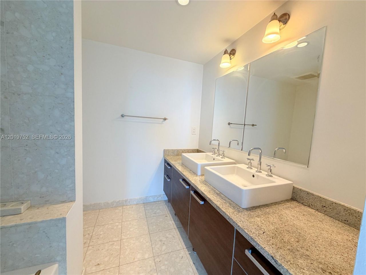 185 SW 7 St , Unit 3412, Miami, FL 33130 Photo