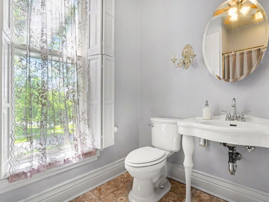 Property Image 28