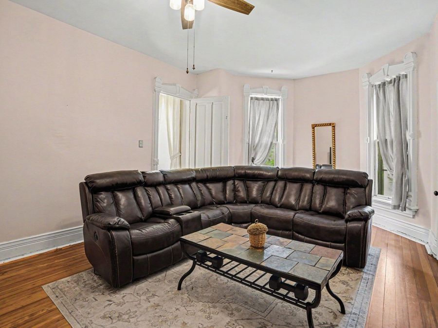 Property Image 35