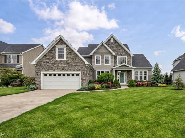 32708 Albion Drive , Avon Lake, OH 44012