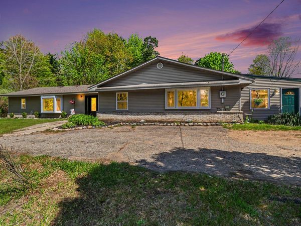 13321 R Drive N, Battle Creek, MI 49014