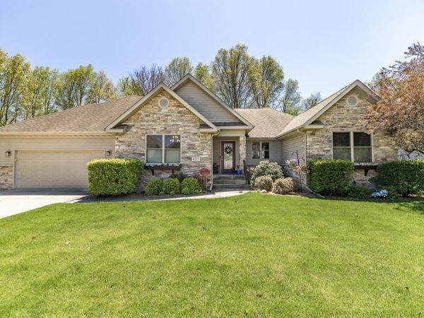 4171 Westwood Lane S , Chesterton, IN 46304
