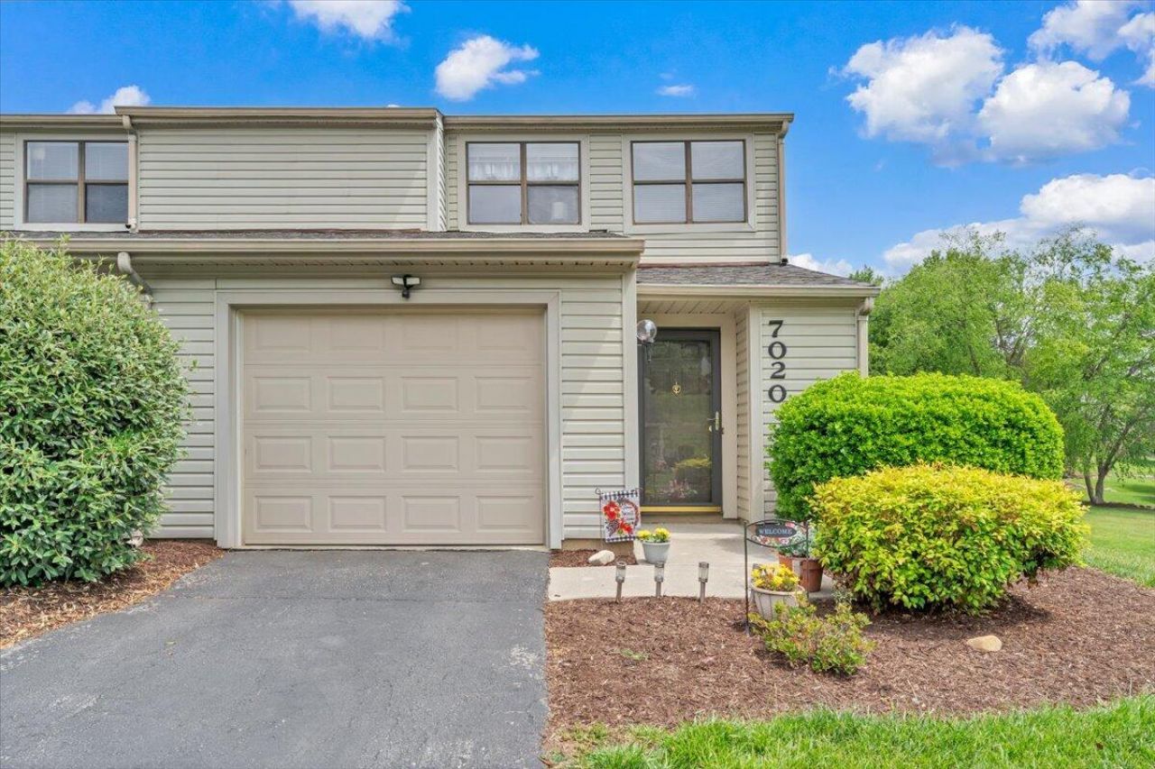 7020 Sugar Maple Ct, Roanoke, VA 24019 Main Photo