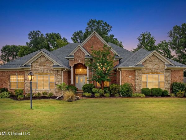 704 Shadow View Drive, Hernando, MS 38632