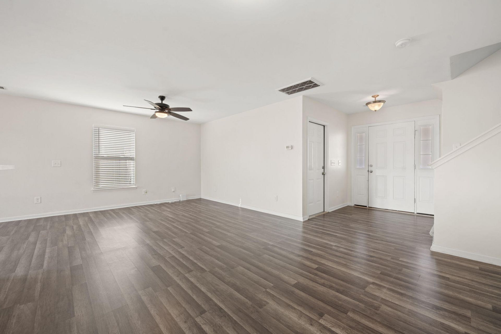 232 Coosawatchie Street Photo 9