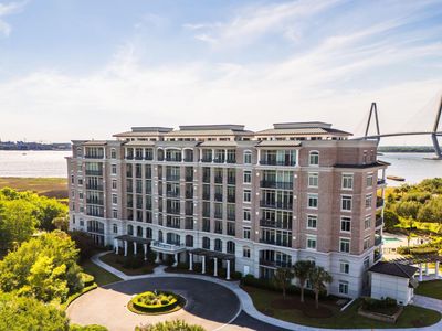 234 S Plaza Court, Unit 211, Mount Pleasant, SC 29464