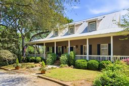 143 Live Oak Drive photo 4