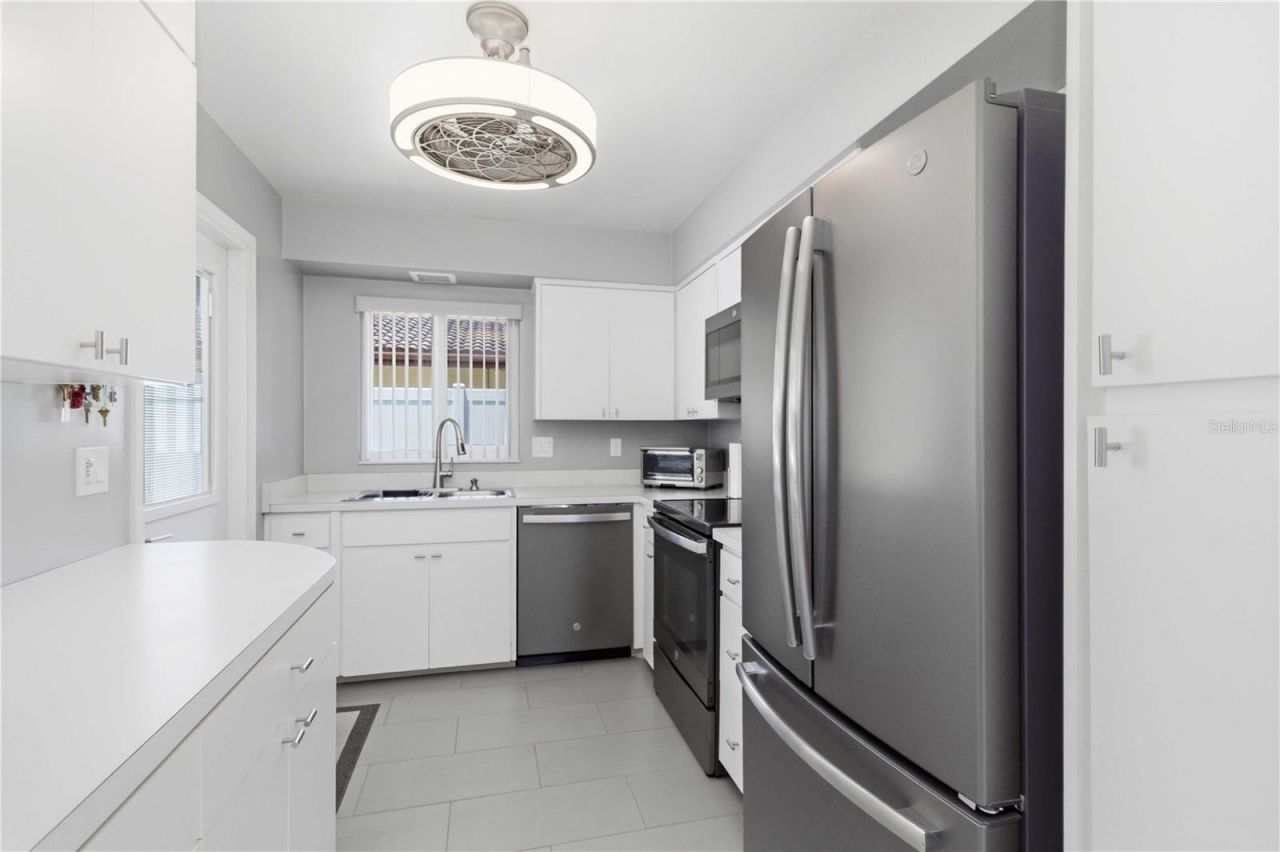 3303 Cambridge Avenue , Bradenton, FL 34207 Photo