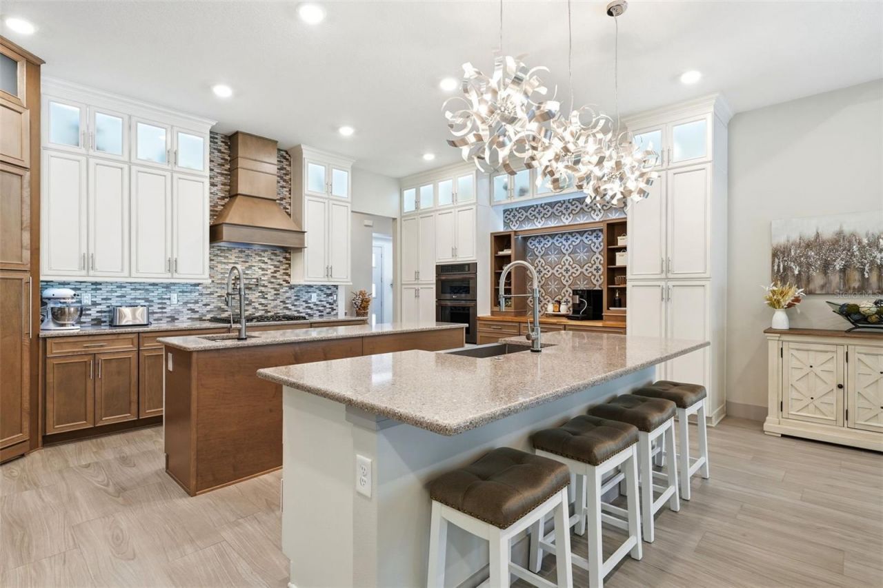 14112 Oakwood Cove Lane, Orlando, FL 32832 Photo