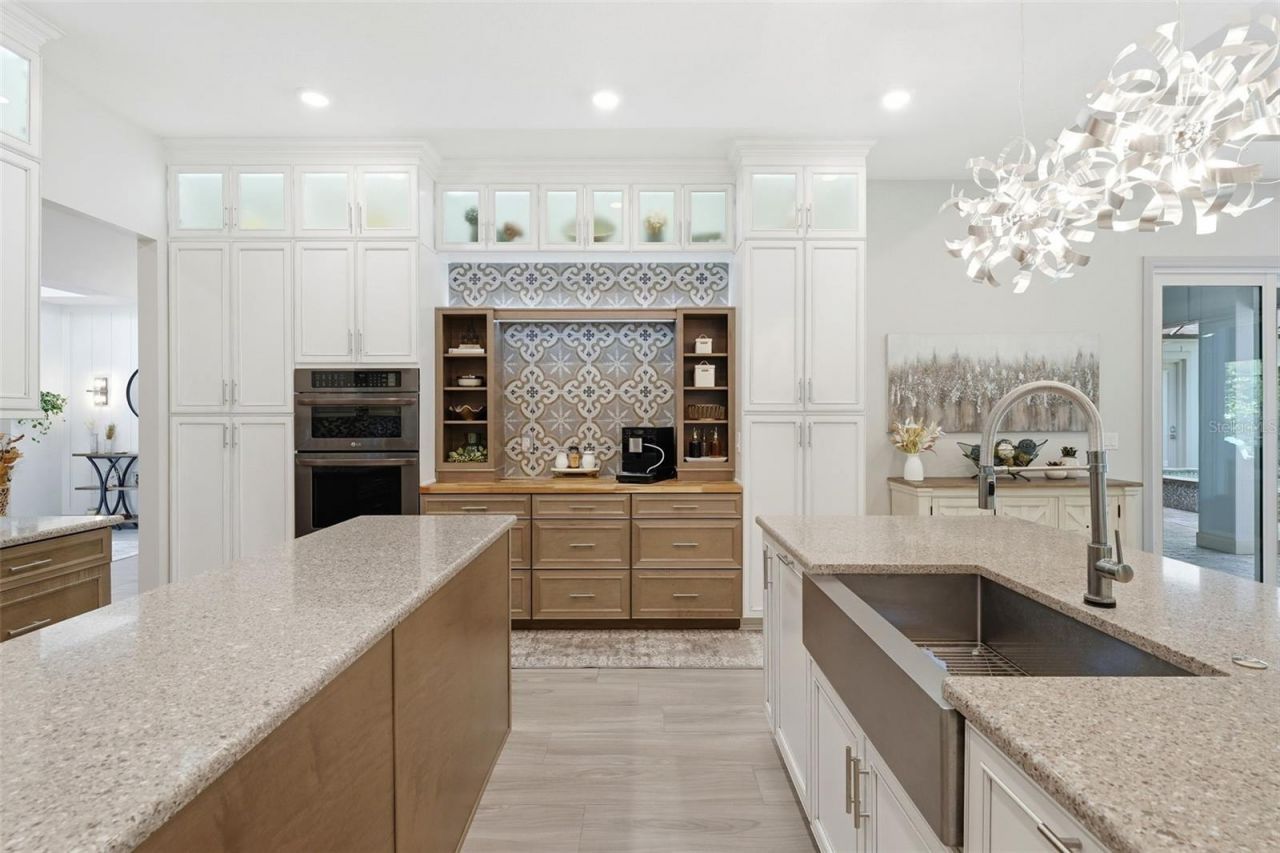 14112 Oakwood Cove Lane, Orlando, FL 32832 Photo