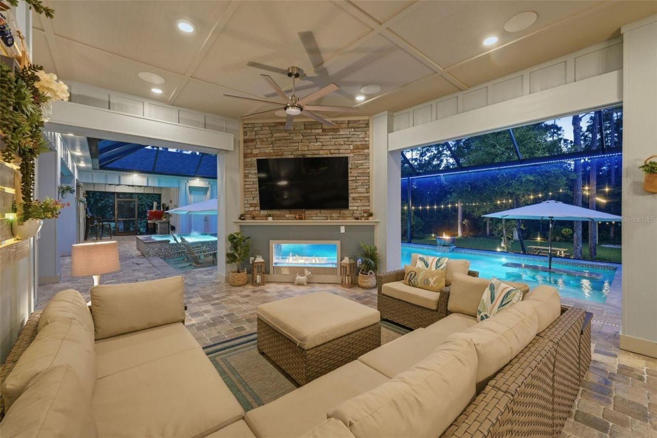 14112 Oakwood Cove Lane, Orlando, FL 32832 Photo