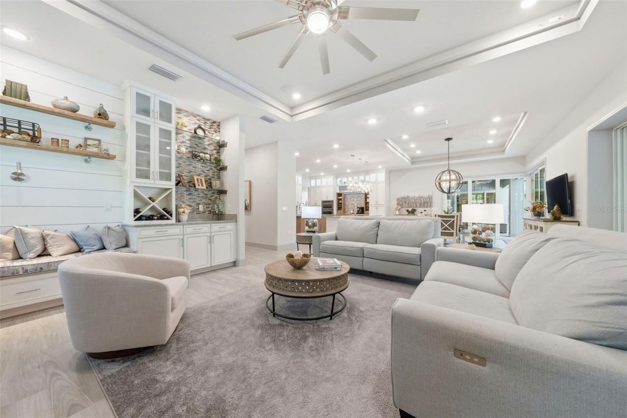 14112 Oakwood Cove Lane, Orlando, FL 32832 Photo