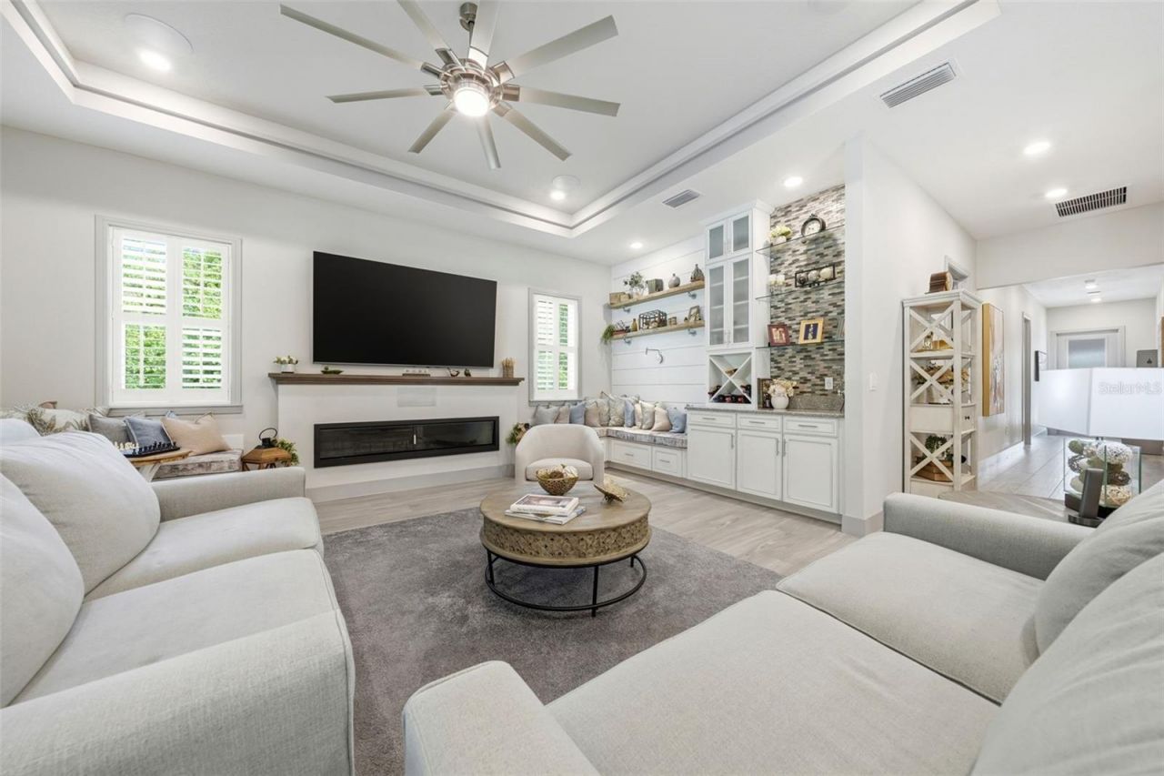 14112 Oakwood Cove Lane, Orlando, FL 32832 Photo