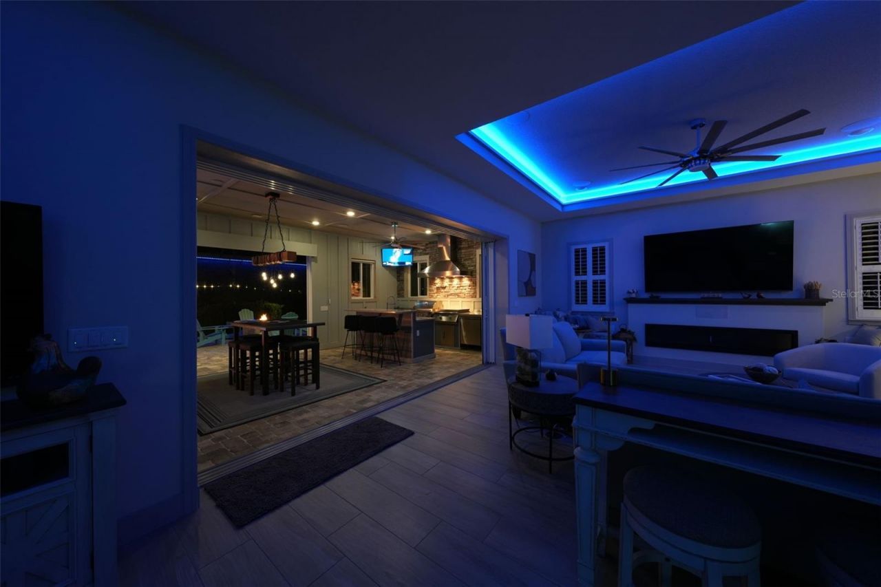 14112 Oakwood Cove Lane, Orlando, FL 32832 Photo