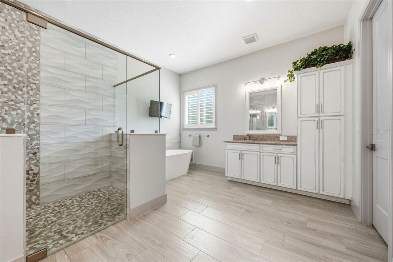 14112 Oakwood Cove Lane, Orlando, FL 32832 Photo