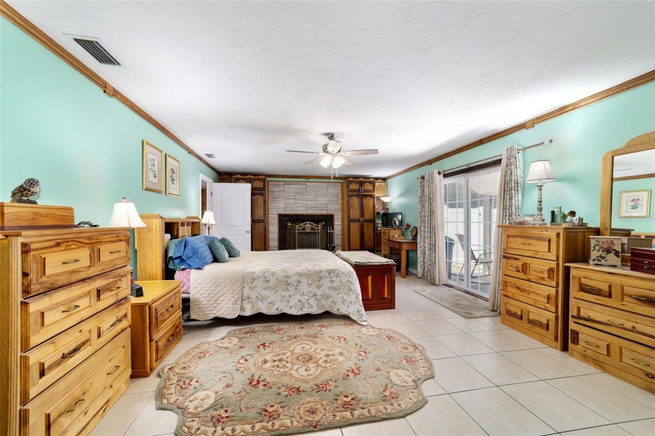 5300 NE 2nd Lane , Ocala, FL 34470 Photo