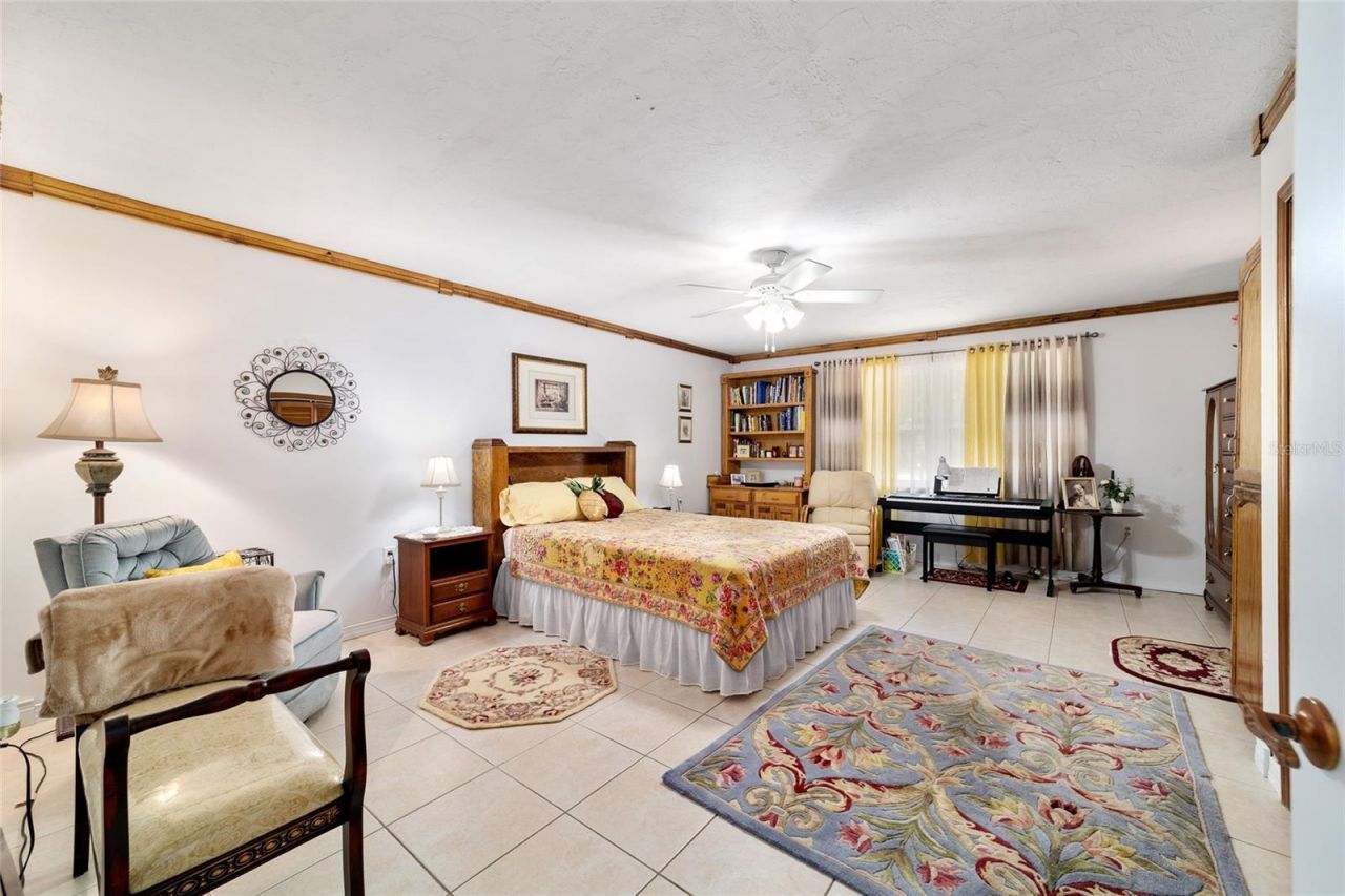 5300 NE 2nd Lane , Ocala, FL 34470 Photo