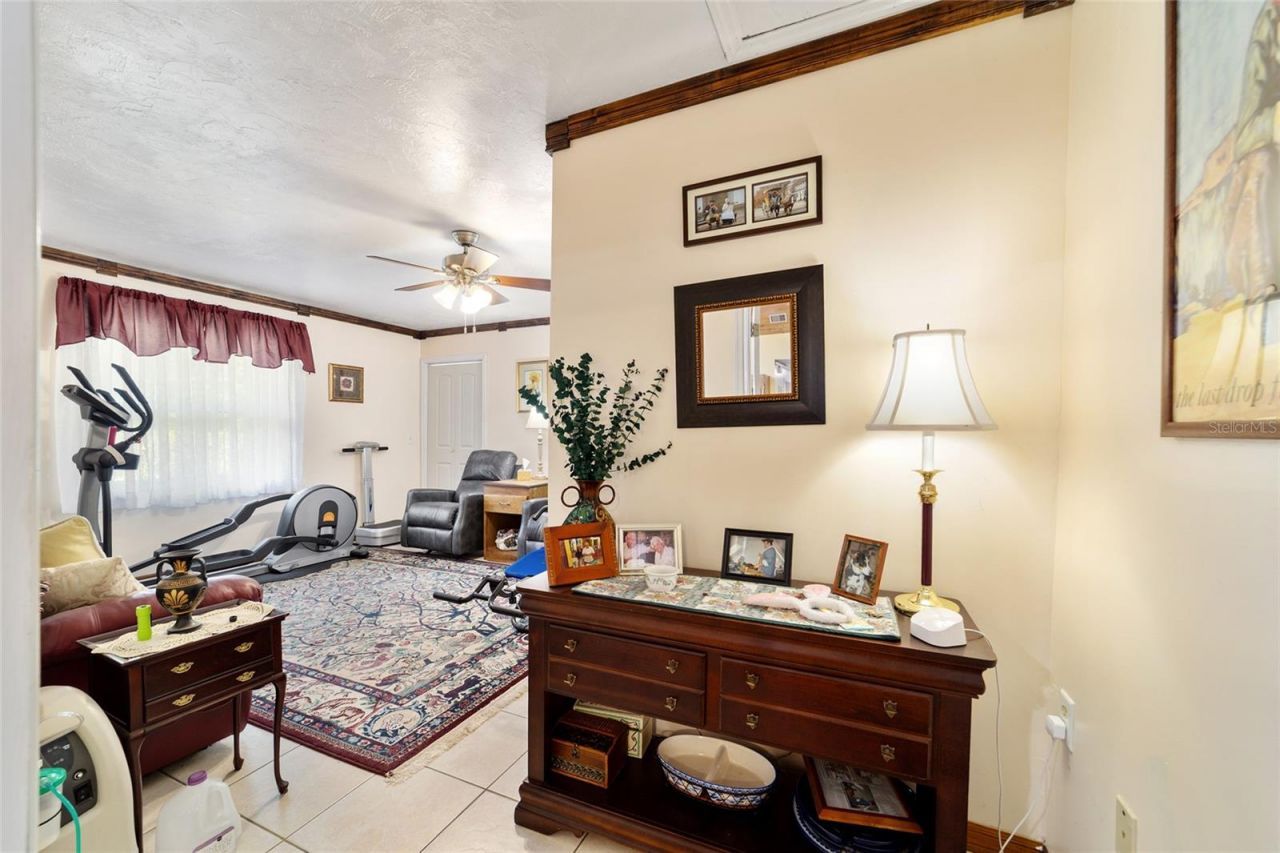 5300 NE 2nd Lane , Ocala, FL 34470 Photo